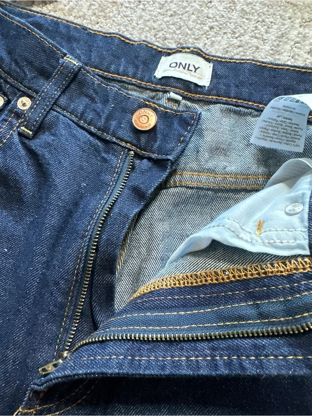Classic High-Rise Blue Jeans - Versatile Everyday Style - Picture 8 of 14